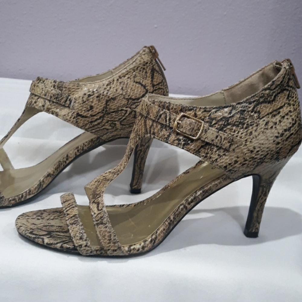 Ann Marino 3" Heel Sandals